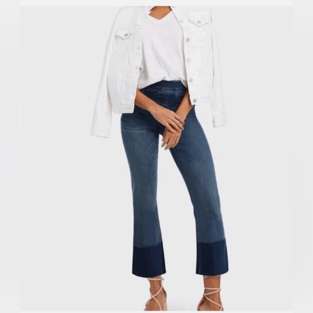 Spanx Cropped Flare Denim Jeans Medium Wash Dip Dye Fray Hem size medium